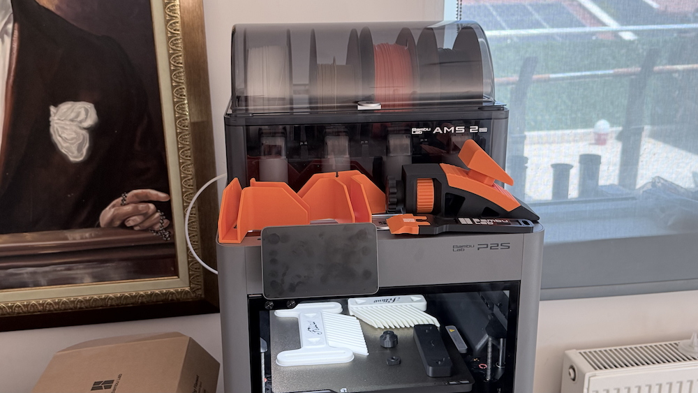 BambuLab P2S — bitmiş parçalar, yakın çekim